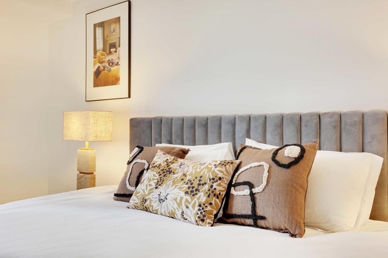 פריז Elegant Apartment - 2Bd-6P - Avenue Montaigne מראה חיצוני תמונה
